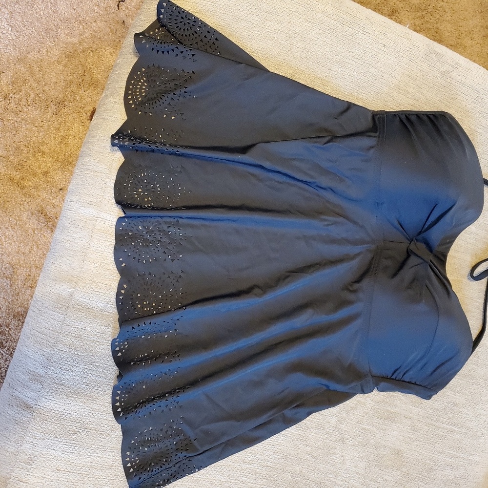Merona Black Tankini Top XL...Worn/Wash 1X...EUC